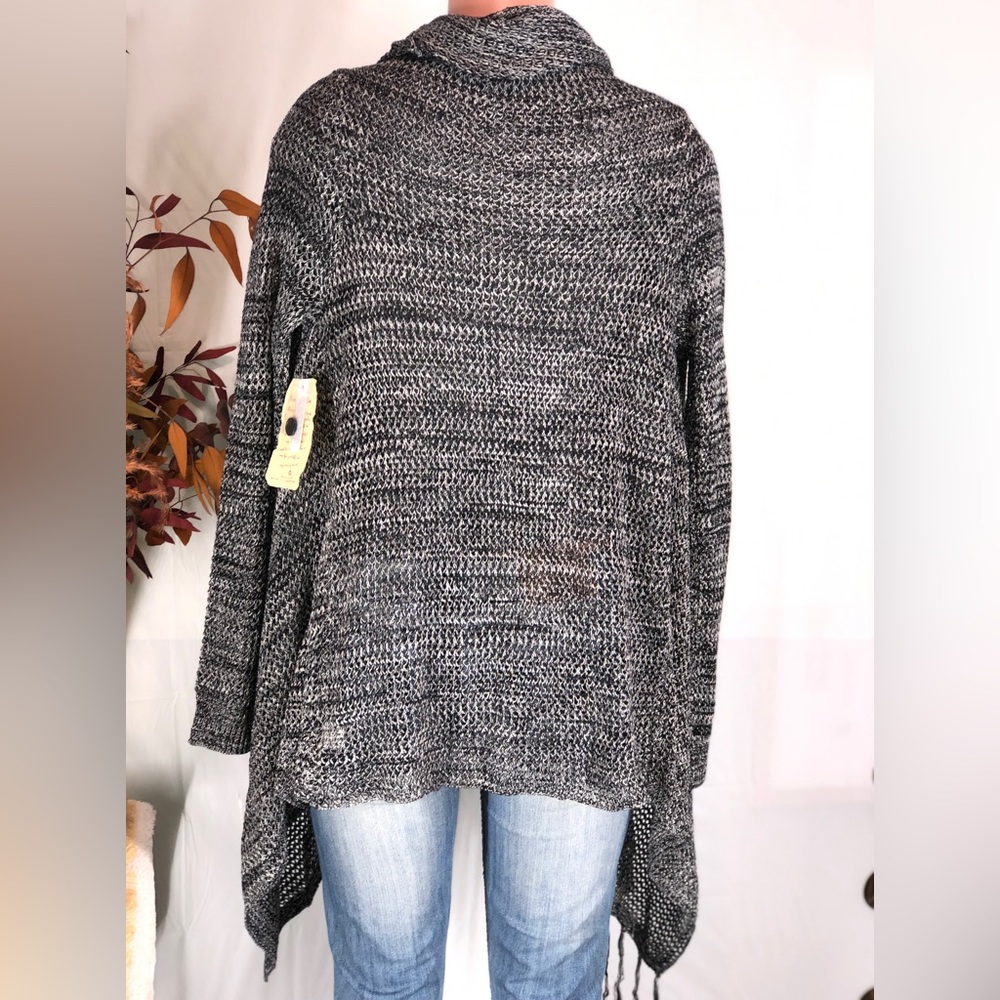 ONE WORLD Cardigan - Picture 3 of 12